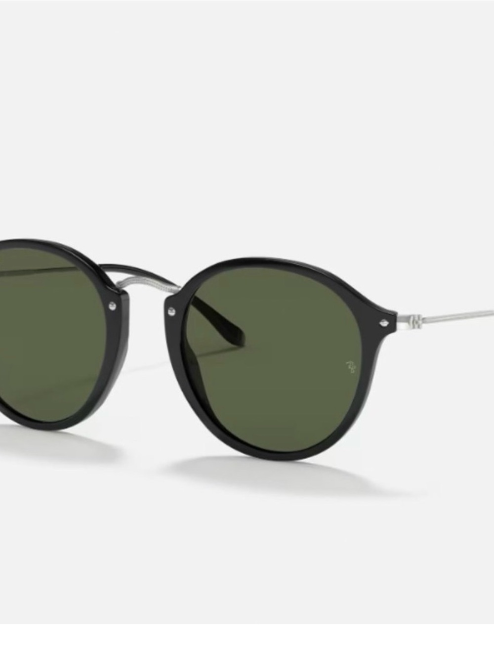 Ray-Ban Black Round Sunglasses with Silver Bridge 2447